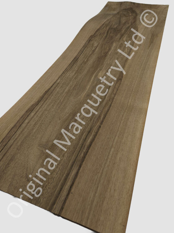 European Walnut Constructional Wood Veneer 2.0mm - Image 2